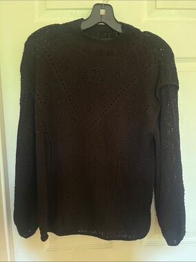 White House Black Market Knit Sweater - Classic Crew Neck. Size Large